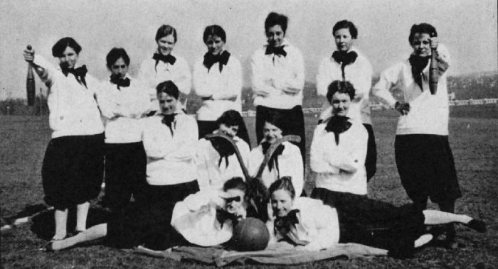 Varsity Hockey Squad, Douglass College (1926)